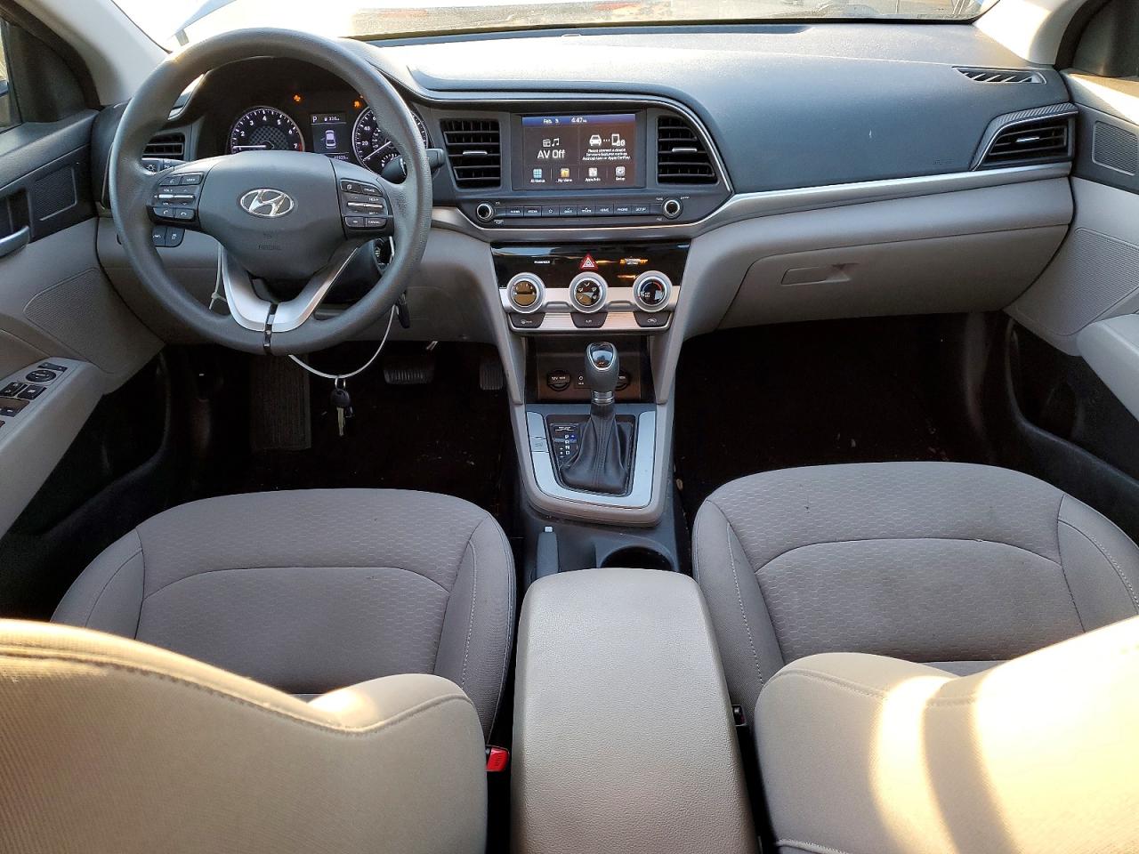 2019 HYUNDAI ELANTRA SEL photo 8