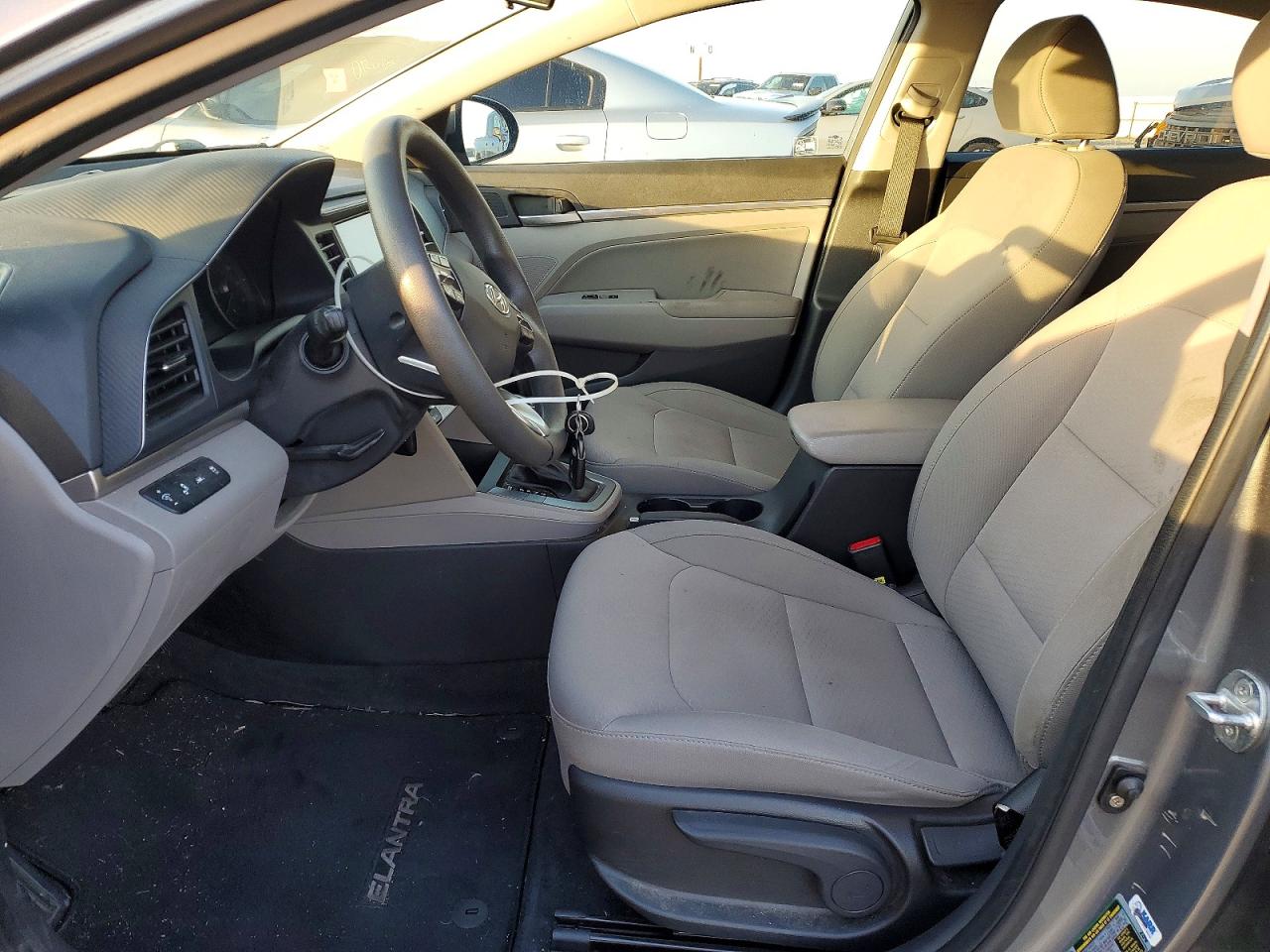 2019 HYUNDAI ELANTRA SEL photo 7