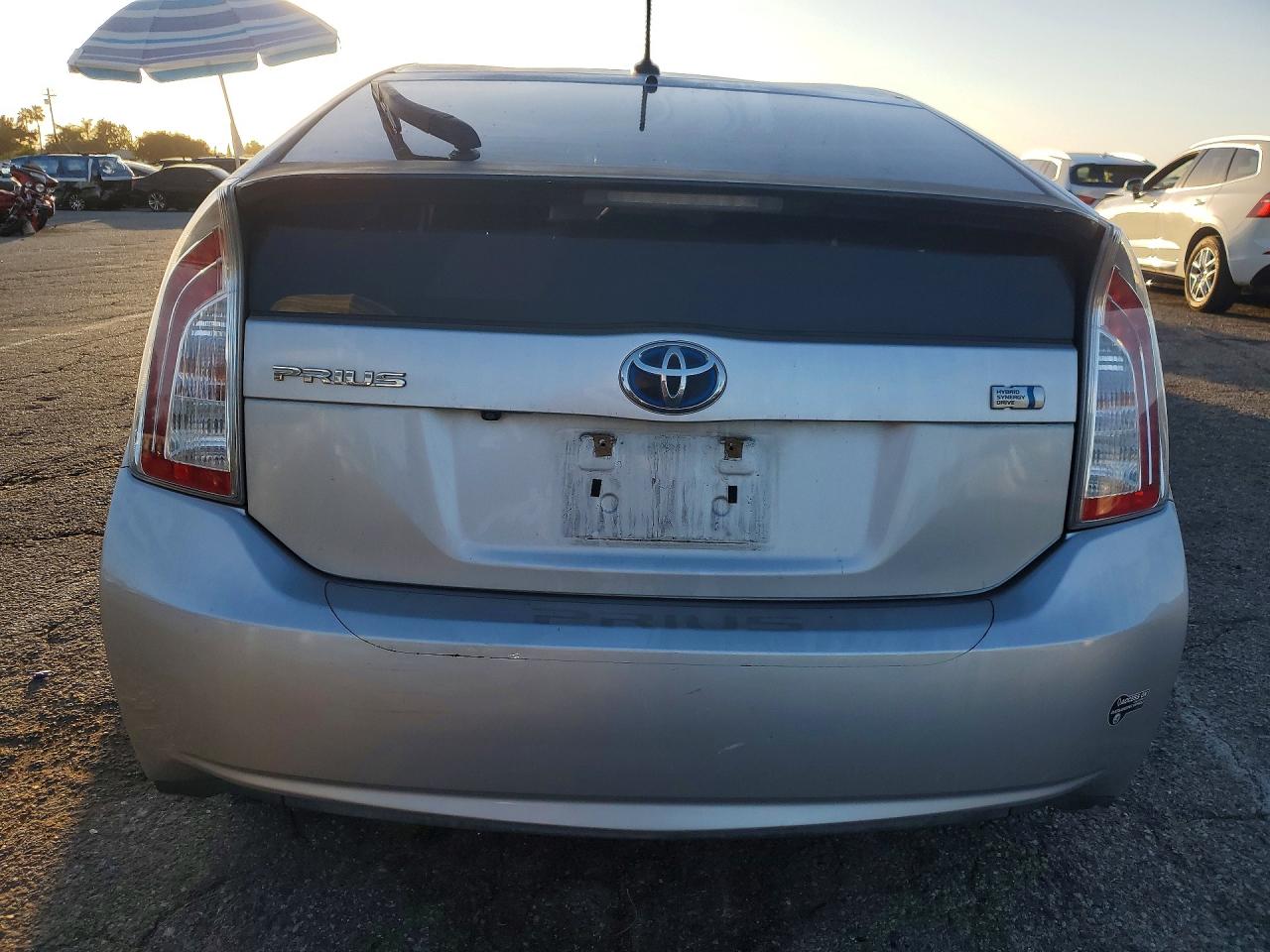 2012 TOYOTA PRIUS photo 6