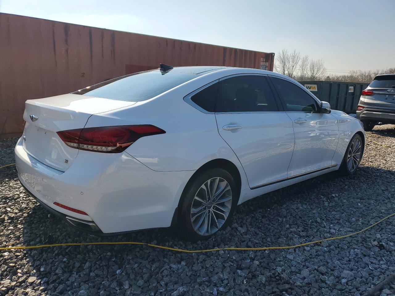 2015 HYUNDAI GENESIS 3.8L photo 3