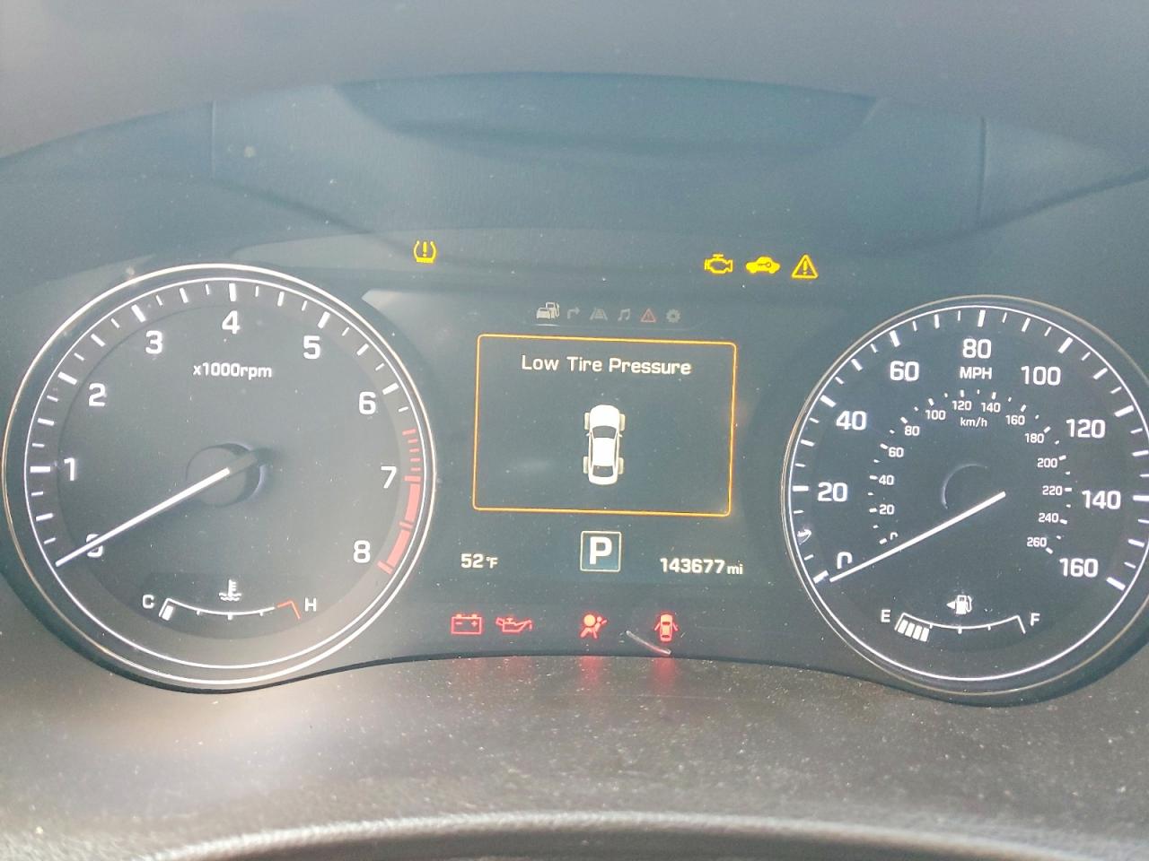 2015 HYUNDAI GENESIS 3.8L photo 9