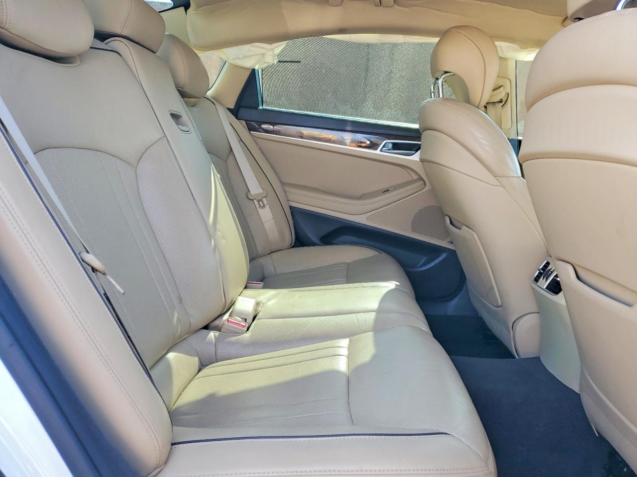 2015 HYUNDAI GENESIS 3.8L photo 10