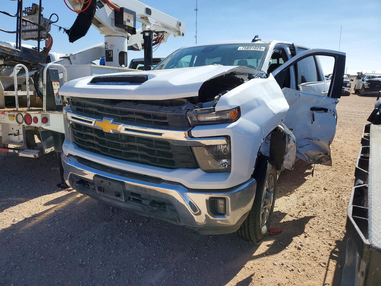 2025 CHEVROLET SILVERADO