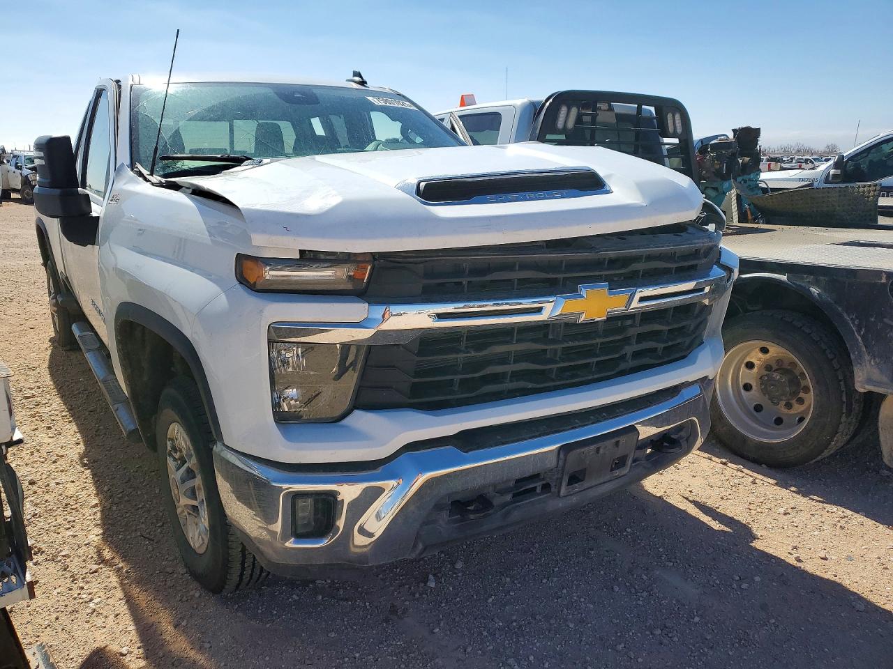 2025 CHEVROLET SILVERADO K2500 HEAVY DUTY LT photo 7
