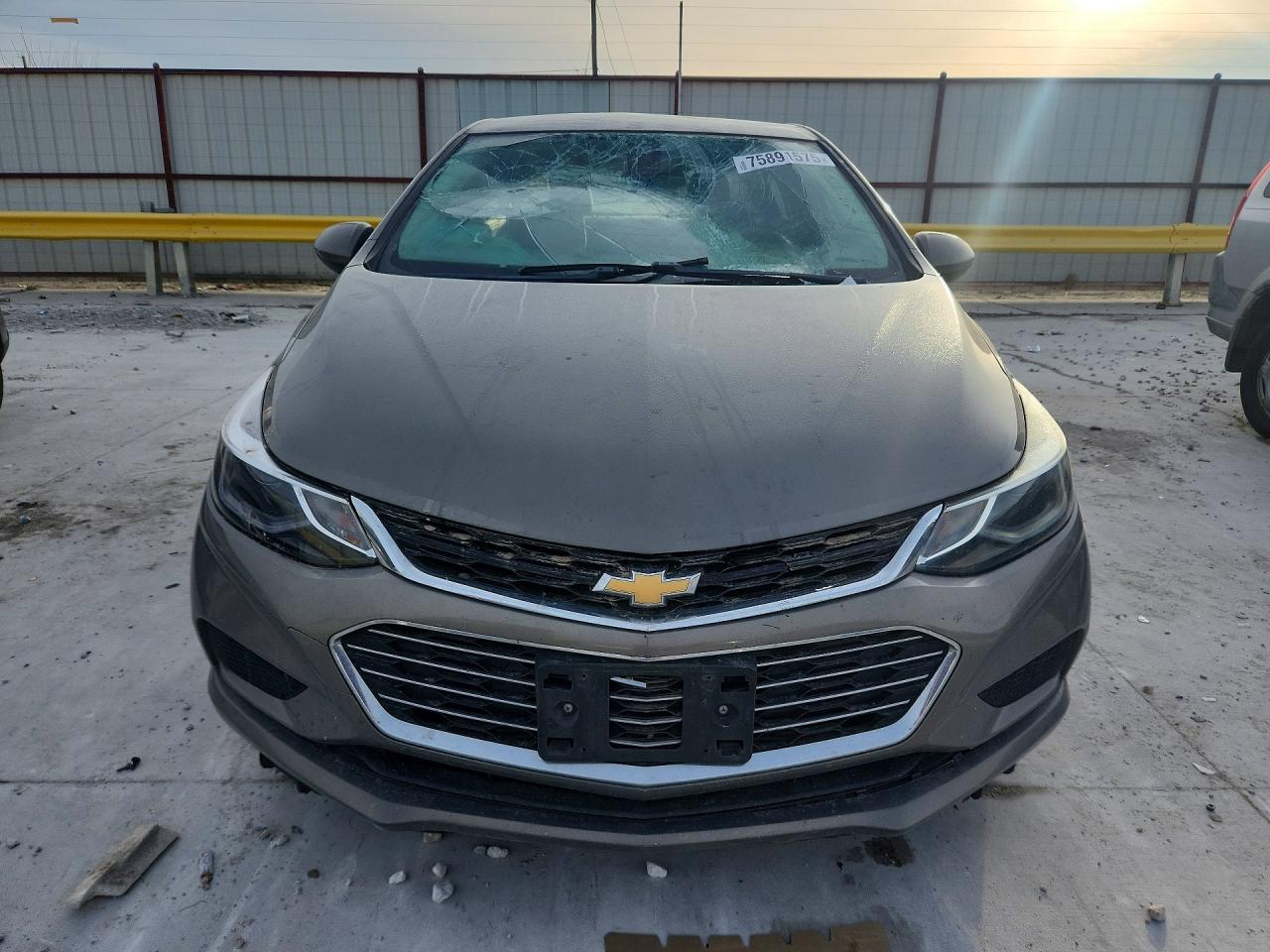 2017 CHEVROLET CRUZE LT photo 5