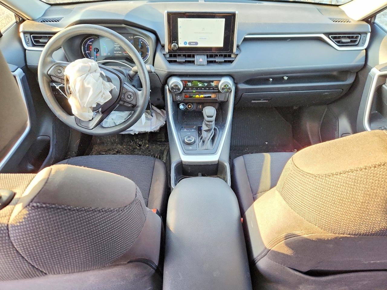 2025 TOYOTA RAV4 LE photo 15