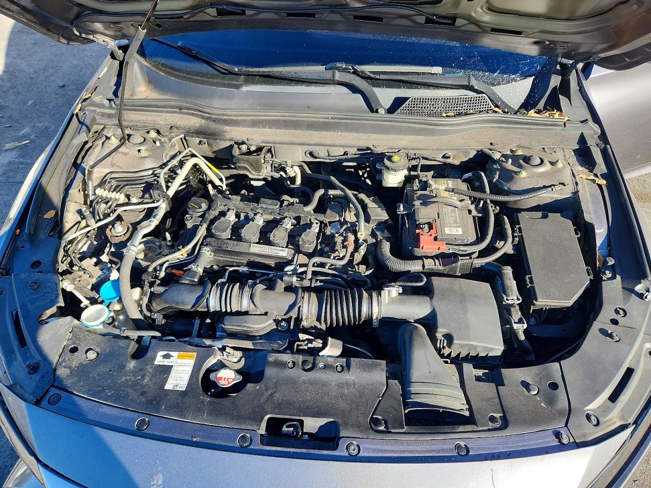 2018 HONDA ACCORD photo 11