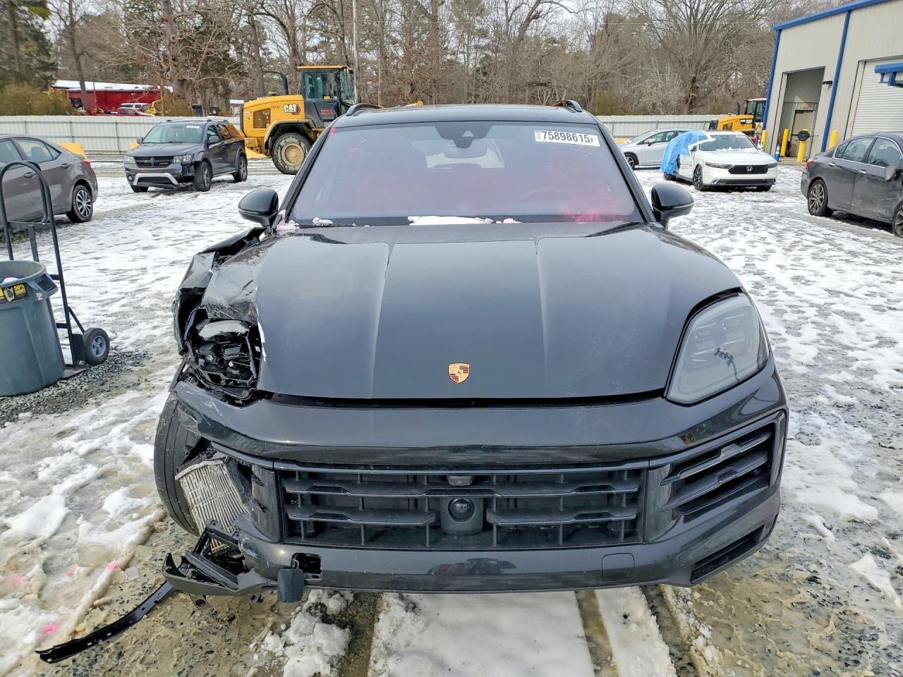 2025 PORSCHE CAYENNE E-HYBRID photo 5