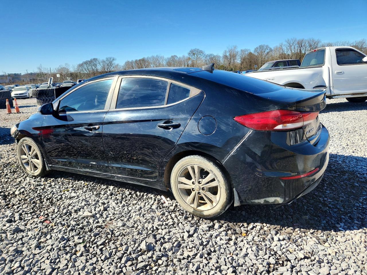 2017 HYUNDAI ELANTRA SE photo 3