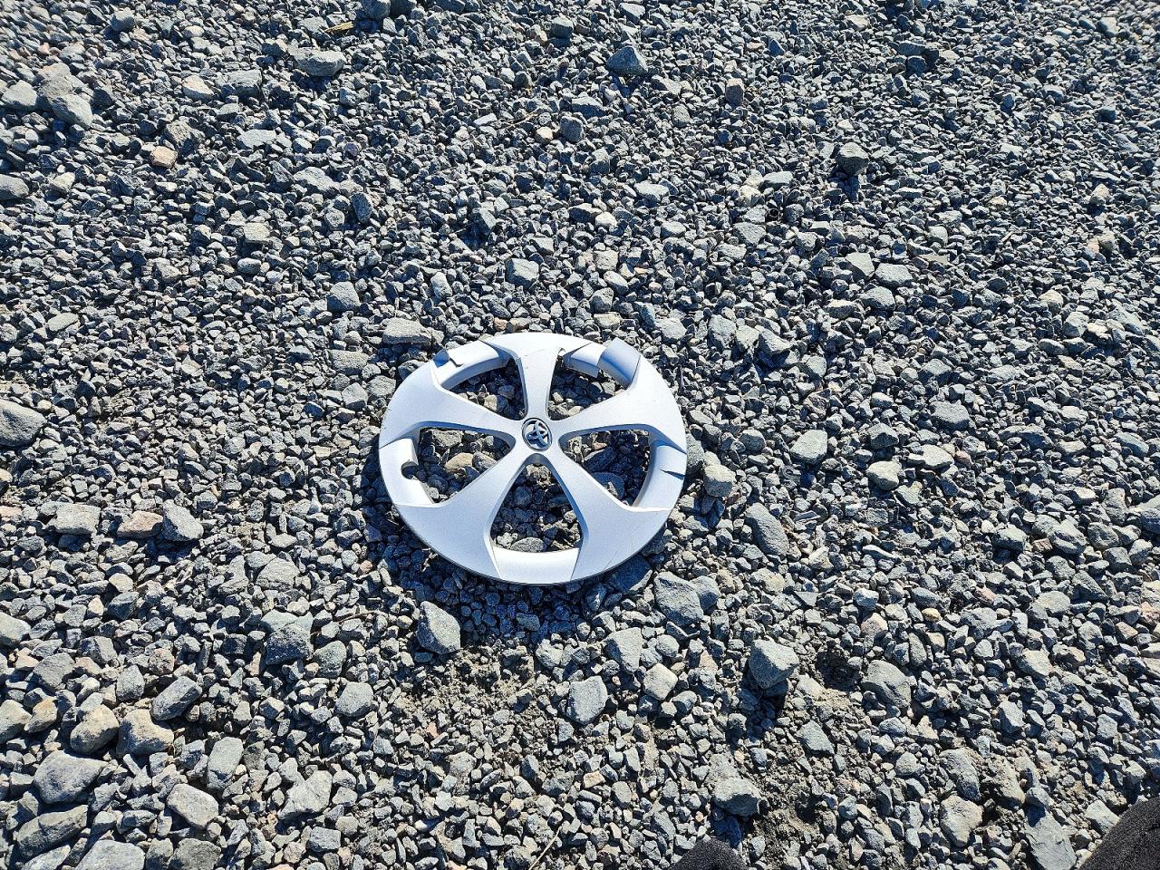 2015 TOYOTA PRIUS photo 12