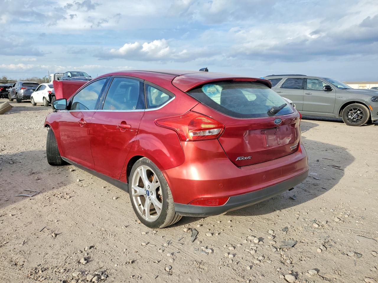 2015 FORD FOCUS TITANIUM photo 2