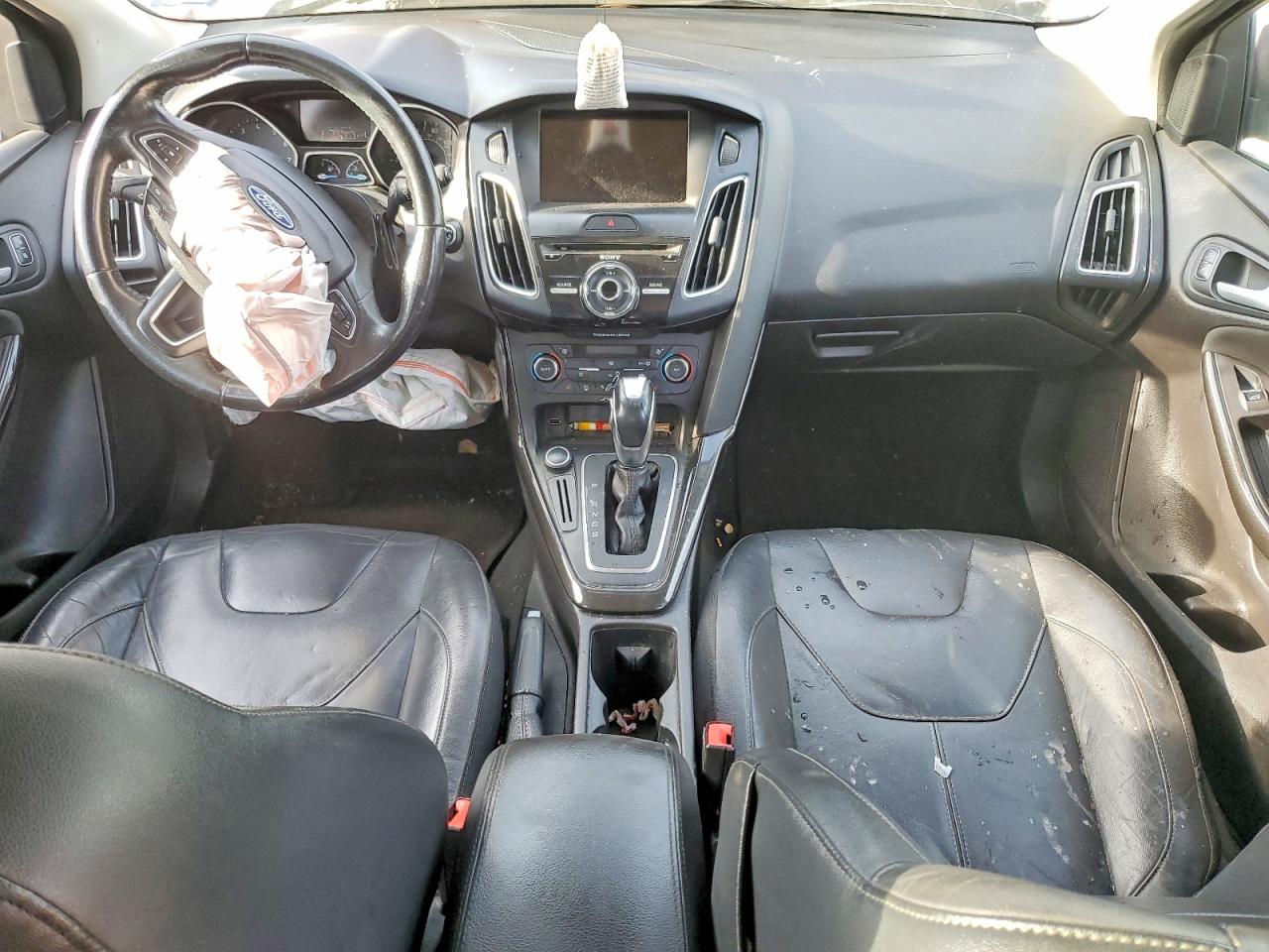 2015 FORD FOCUS TITANIUM photo 8