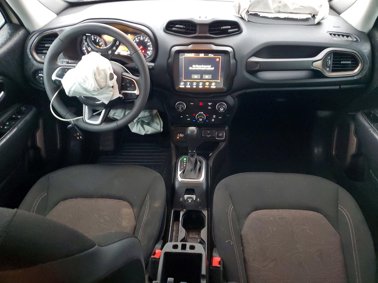 2023 JEEP RENEGADE LATITUDE photo 15