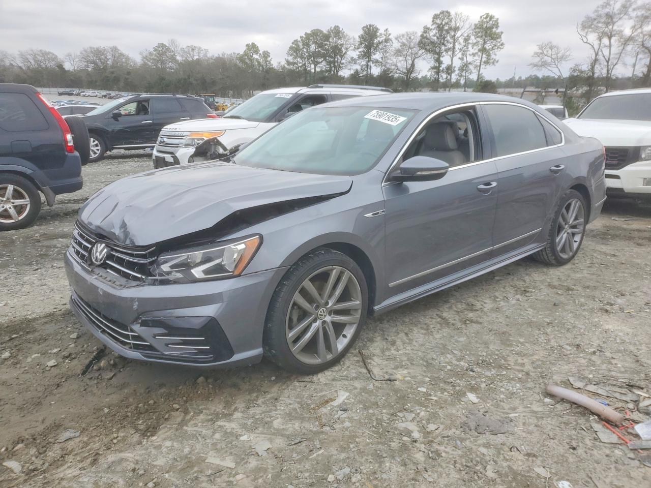 2017 VOLKSWAGEN PASSAT