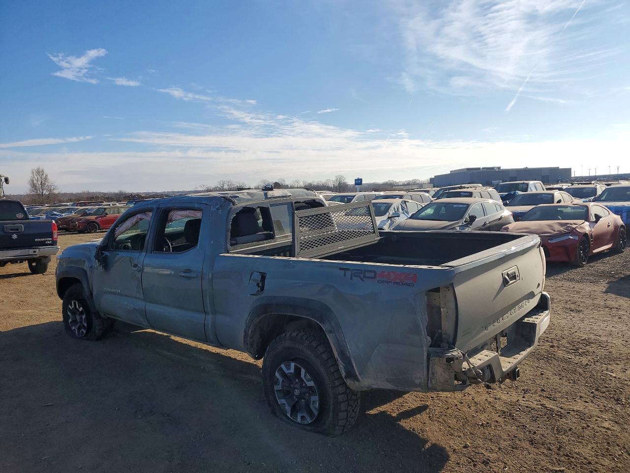 2022 TOYOTA TACOMA DOUBLE CAB photo 2