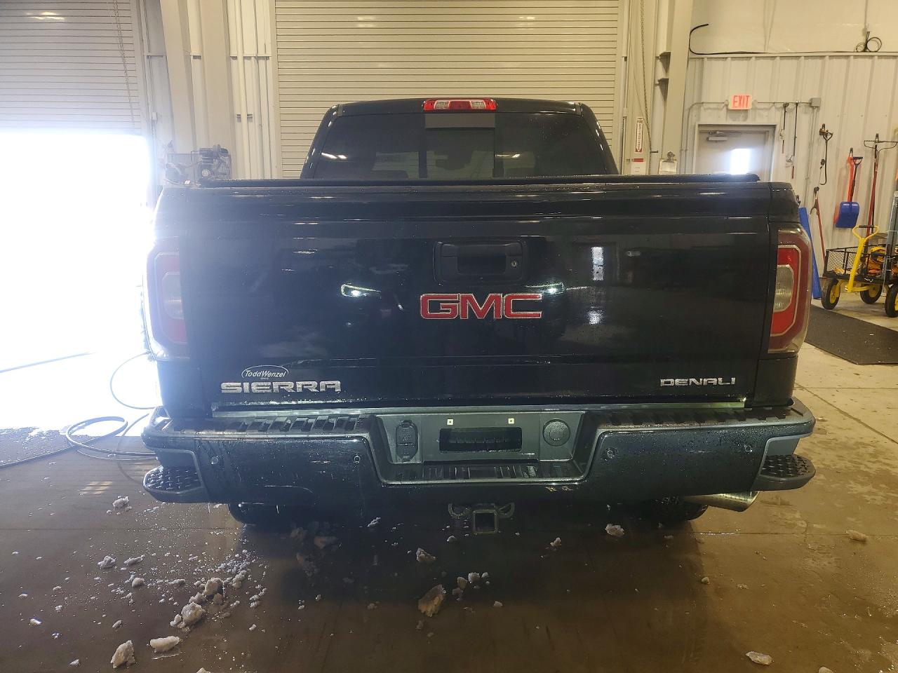 2017 GMC SIERRA K1500 DENALI photo 11