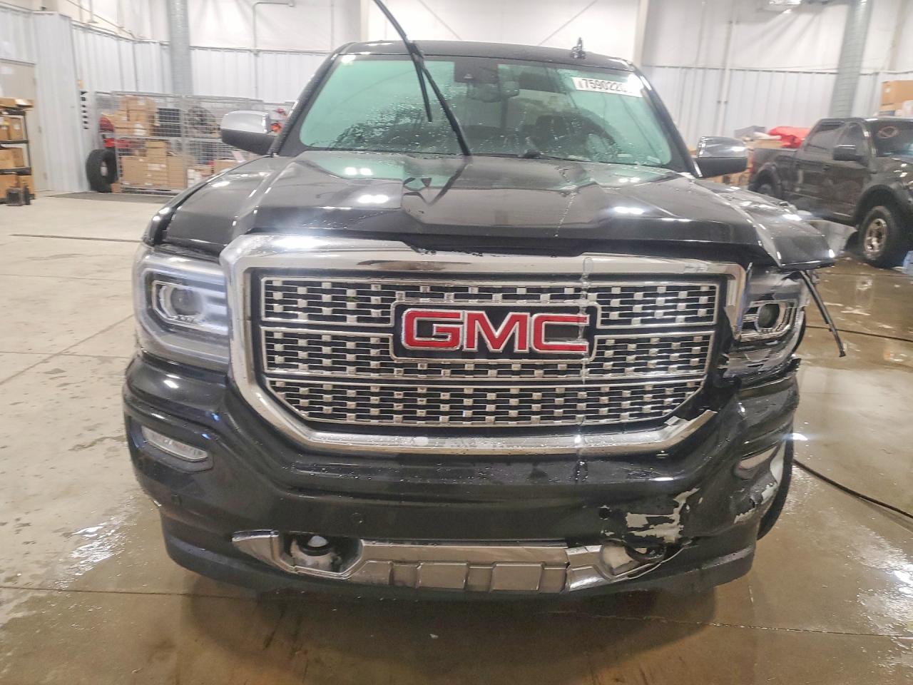 2017 GMC SIERRA K1500 DENALI photo 9