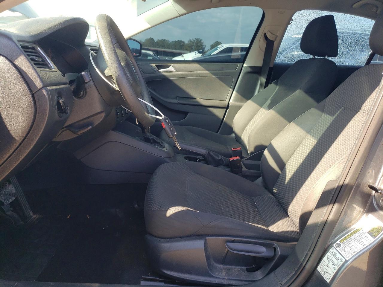 2013 VOLKSWAGEN JETTA BASE photo 7