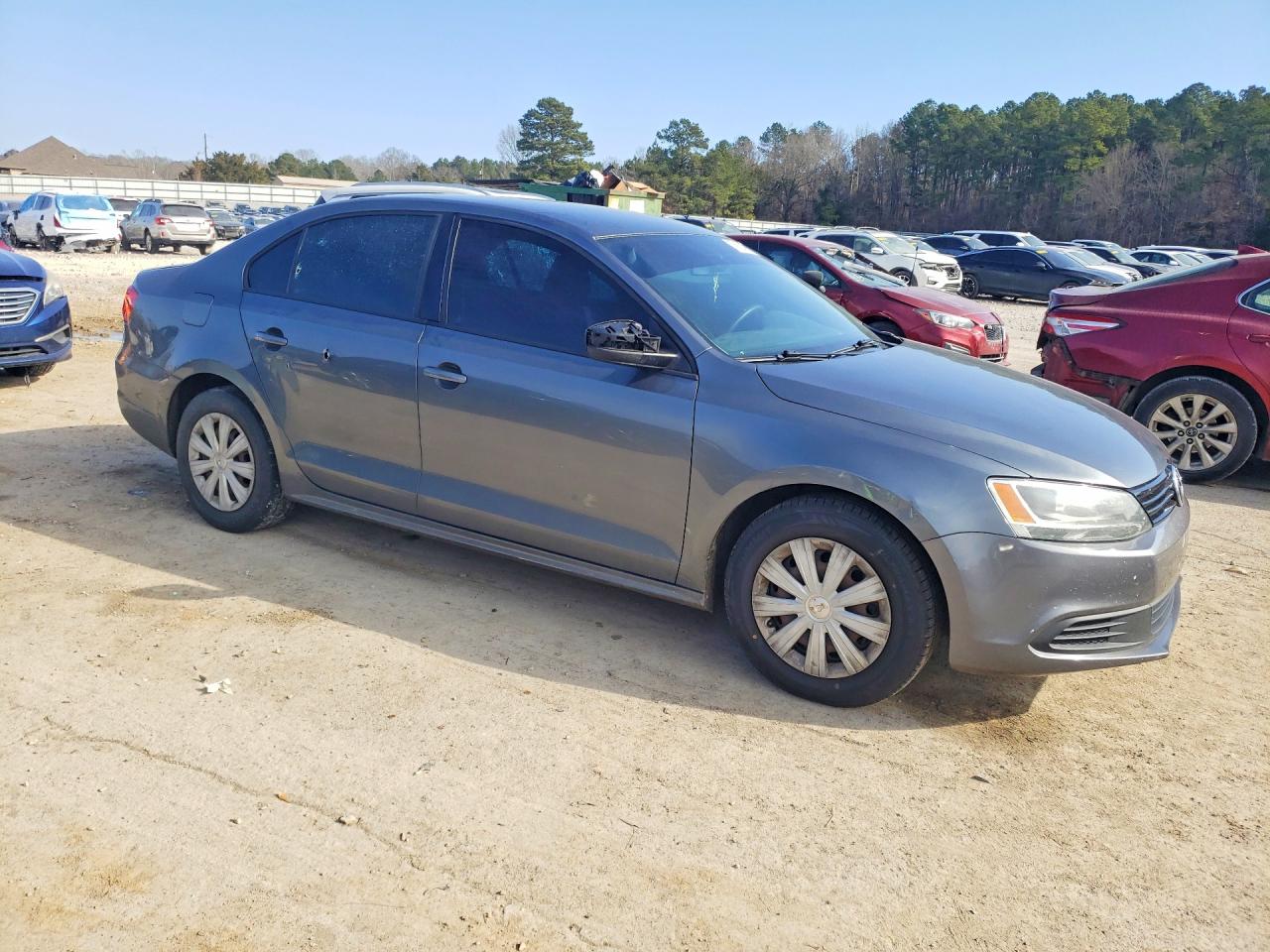 2013 VOLKSWAGEN JETTA BASE photo 4