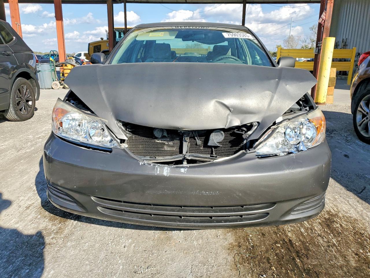2002 TOYOTA CAMRY LE V6 photo 13