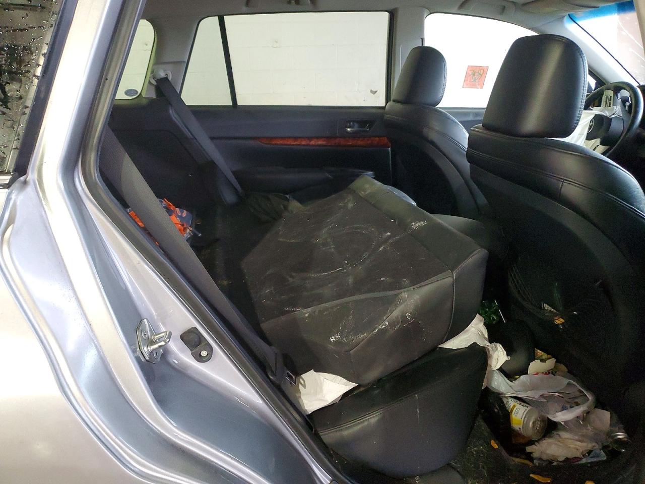2011 SUBARU OUTBACK 2.5I LIMITED photo 21