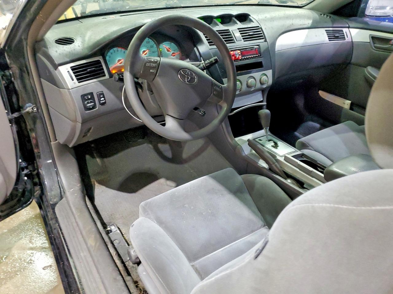 2006 TOYOTA CAMRY SOLARA SE photo 8