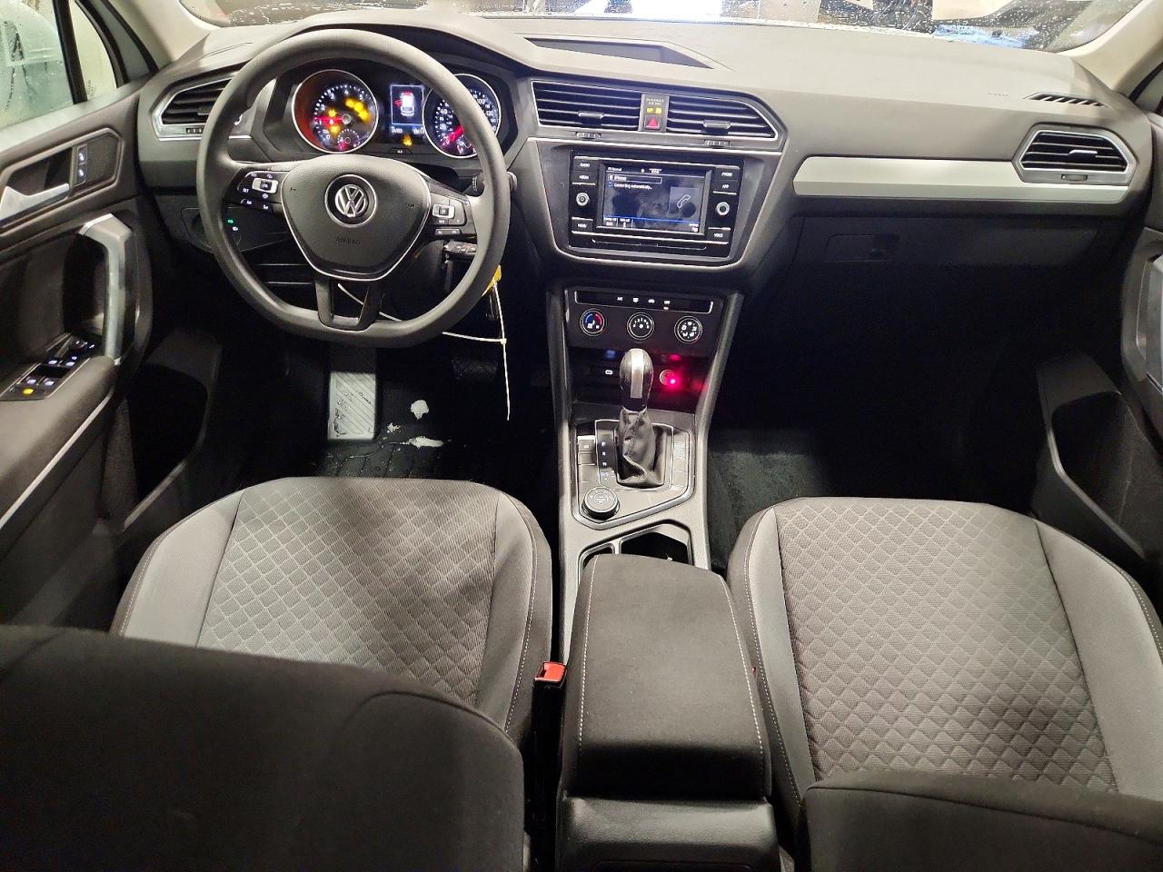 2020 VOLKSWAGEN TIGUAN S photo 15