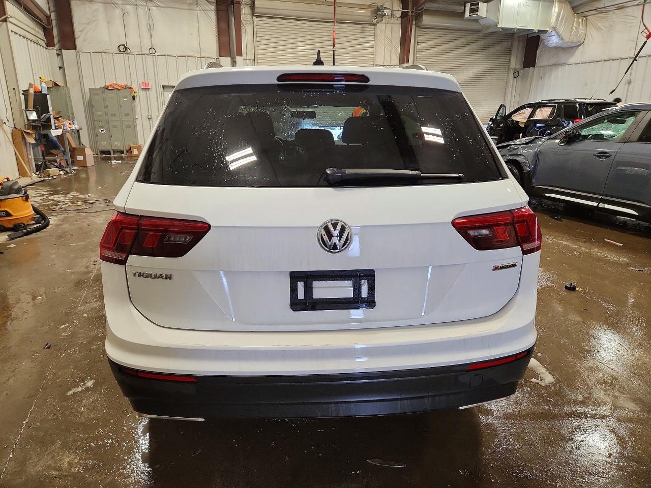 2020 VOLKSWAGEN TIGUAN S photo 11