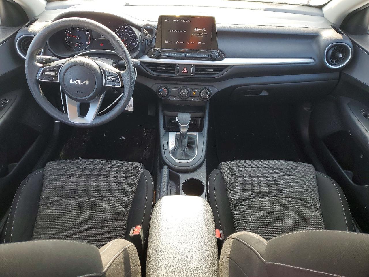 2023 KIA FORTE LXS photo 15
