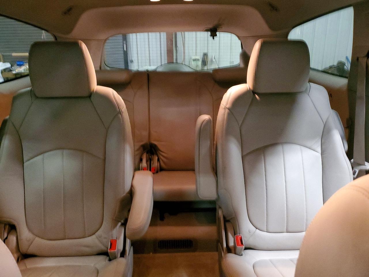 2011 BUICK ENCLAVE CXL photo 10