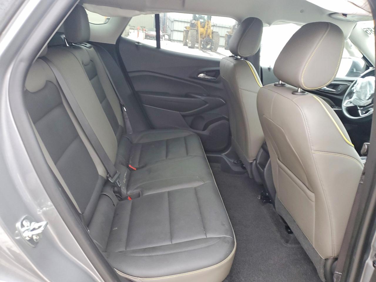 2025 CHEVROLET TRAX ACTIV photo 11