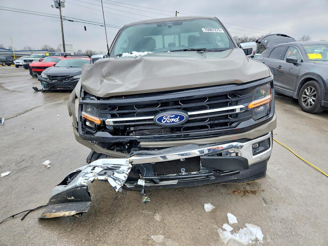 2025 FORD F150 XLT photo 13