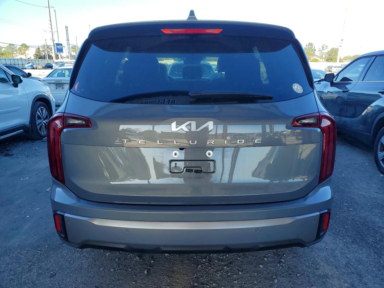 2025 KIA TELLURIDE LX photo 11