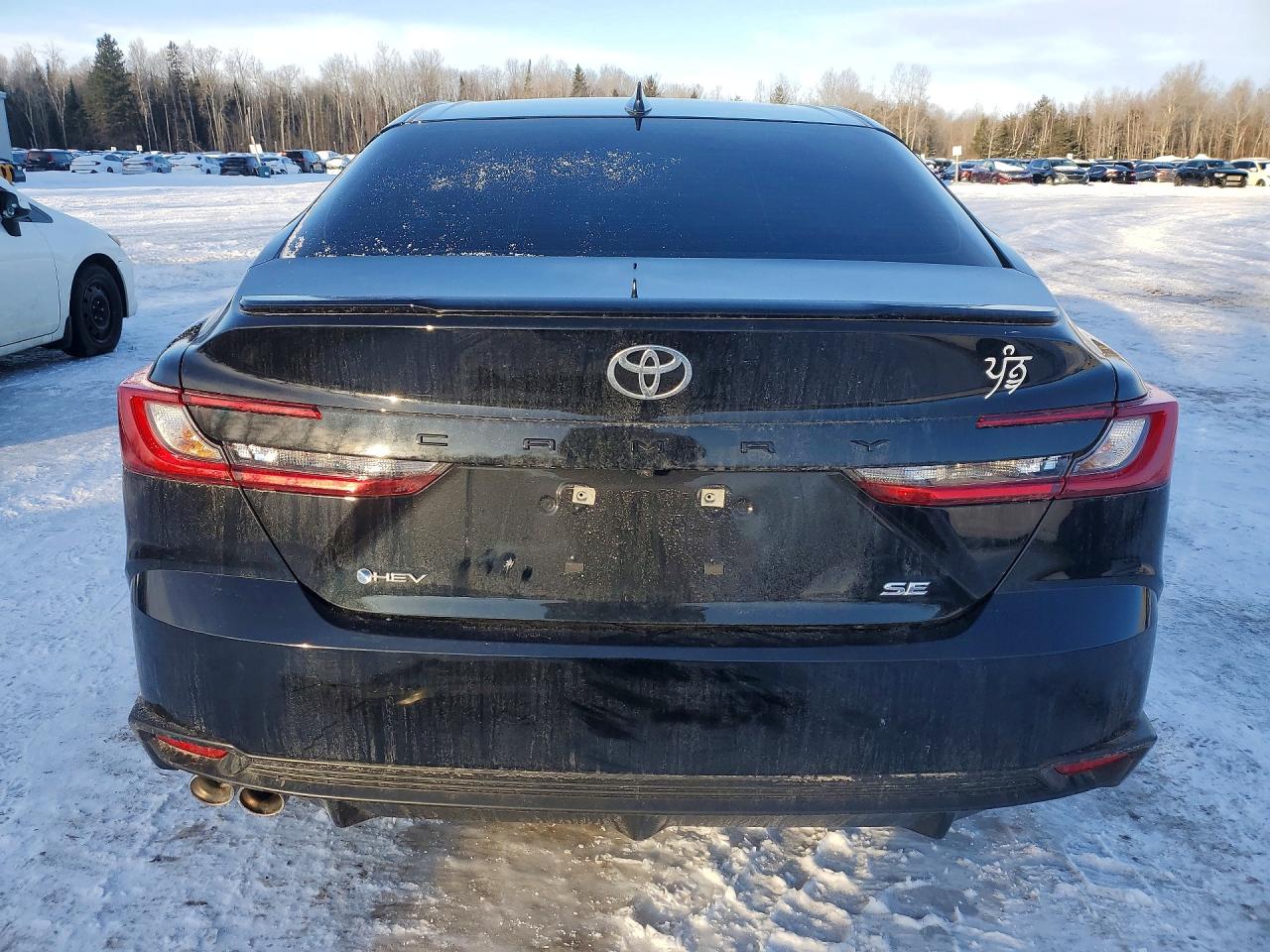 2025 TOYOTA CAMRY XSE photo 11