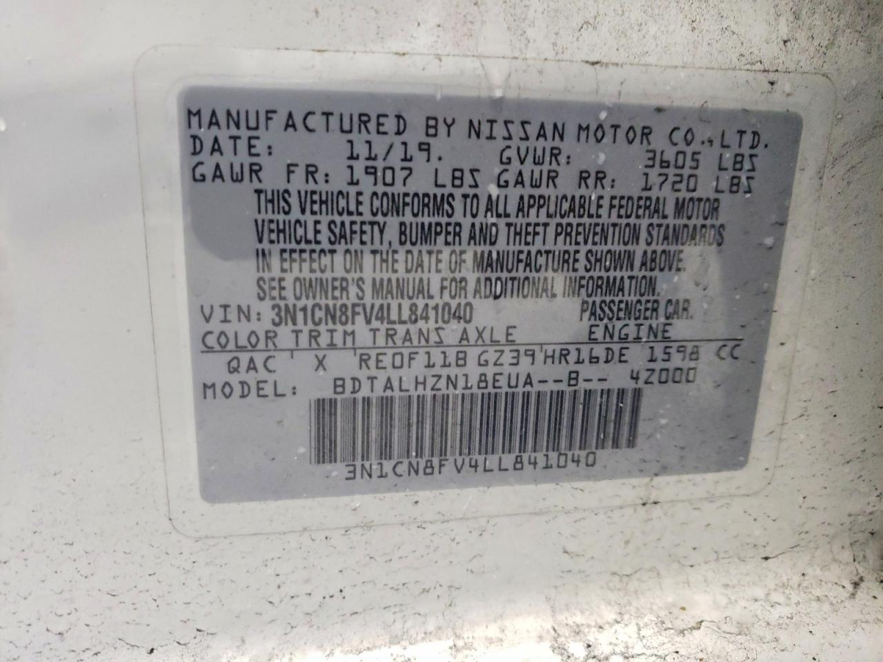 2020 NISSAN VERSA SR photo 12