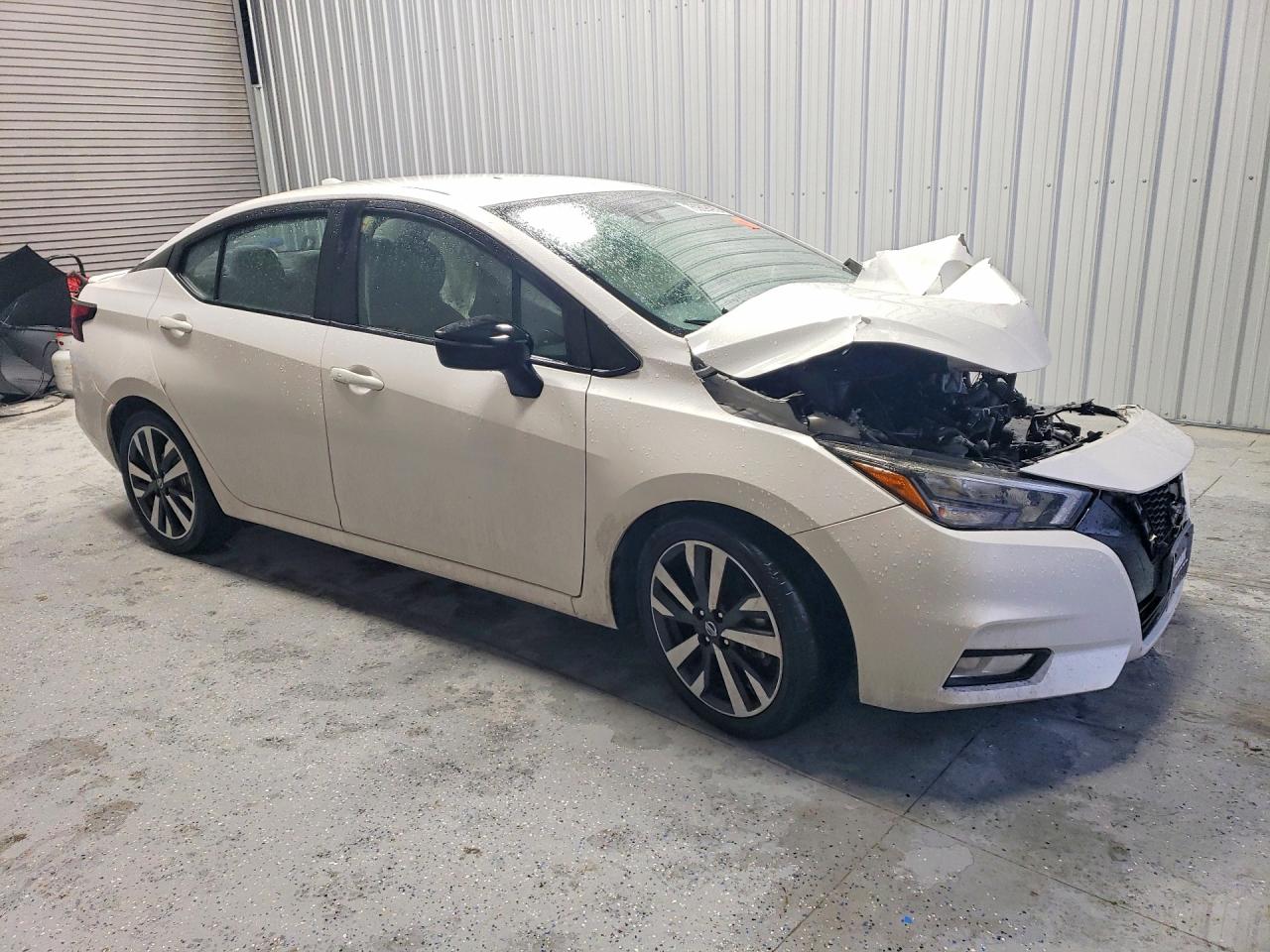 2020 NISSAN VERSA SR photo 4
