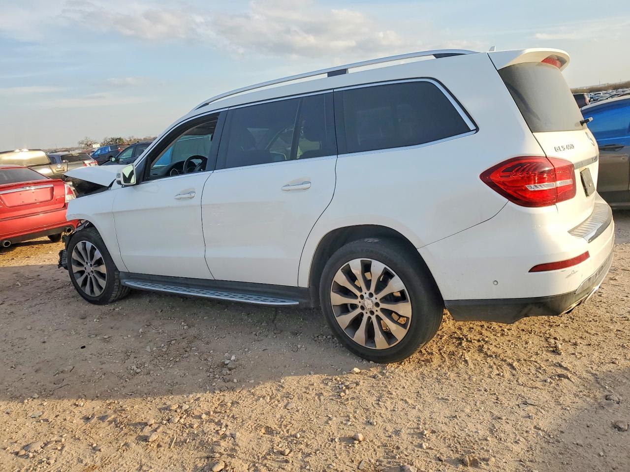 2017 MERCEDES-BENZ GLS 450 4MATIC photo 4