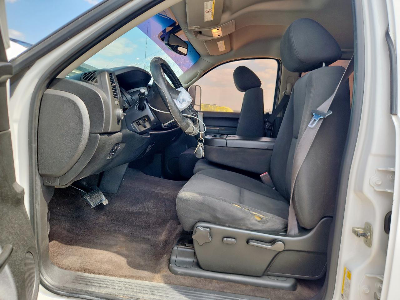2011 GMC SIERRA K3500 SLE photo 19