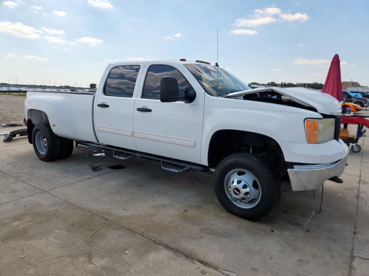 2011 GMC SIERRA K3500 SLE photo 10