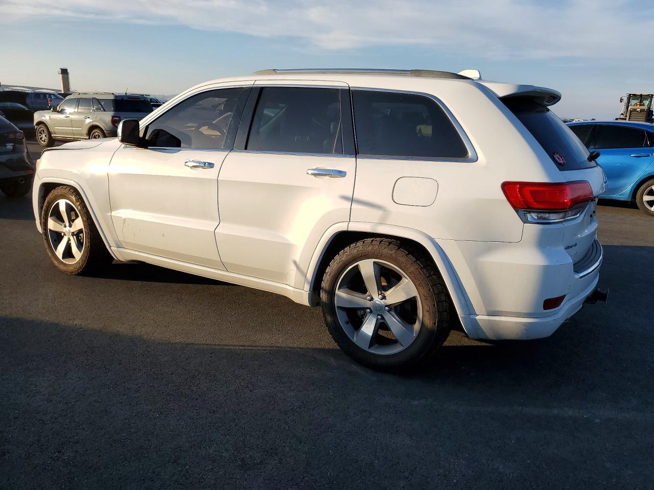 2015 JEEP GRAND CHEROKEE OVERLAND photo 3