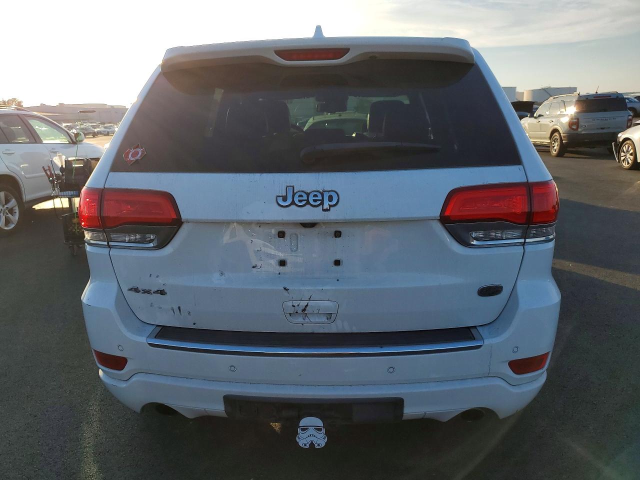 2015 JEEP GRAND CHEROKEE OVERLAND photo 11