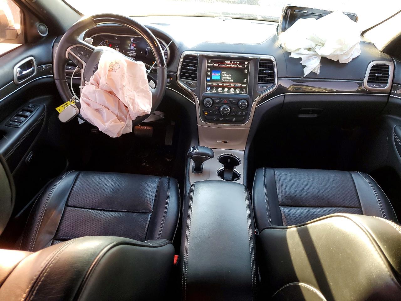 2015 JEEP GRAND CHEROKEE OVERLAND photo 15