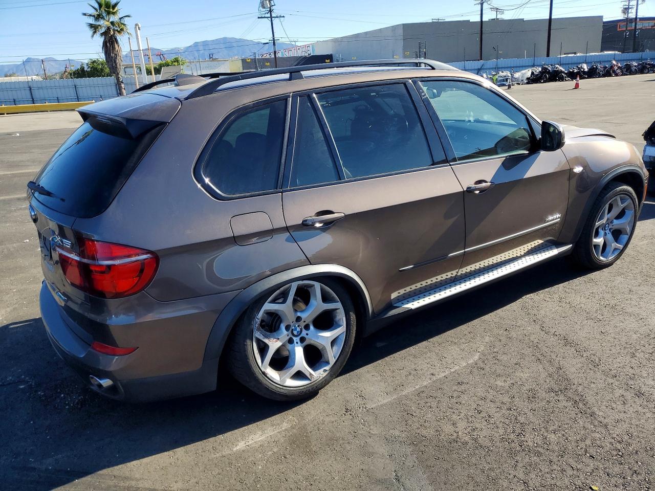 2012 BMW X5 XDRIVE35D photo 5