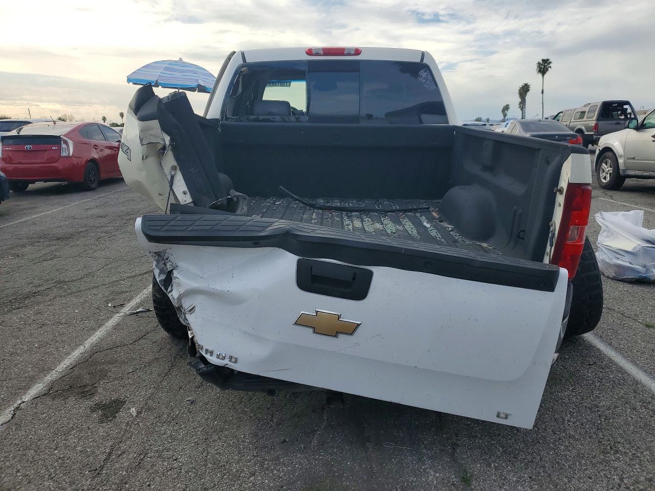 2010 CHEVROLET SILVERADO K1500 LTZ photo 6