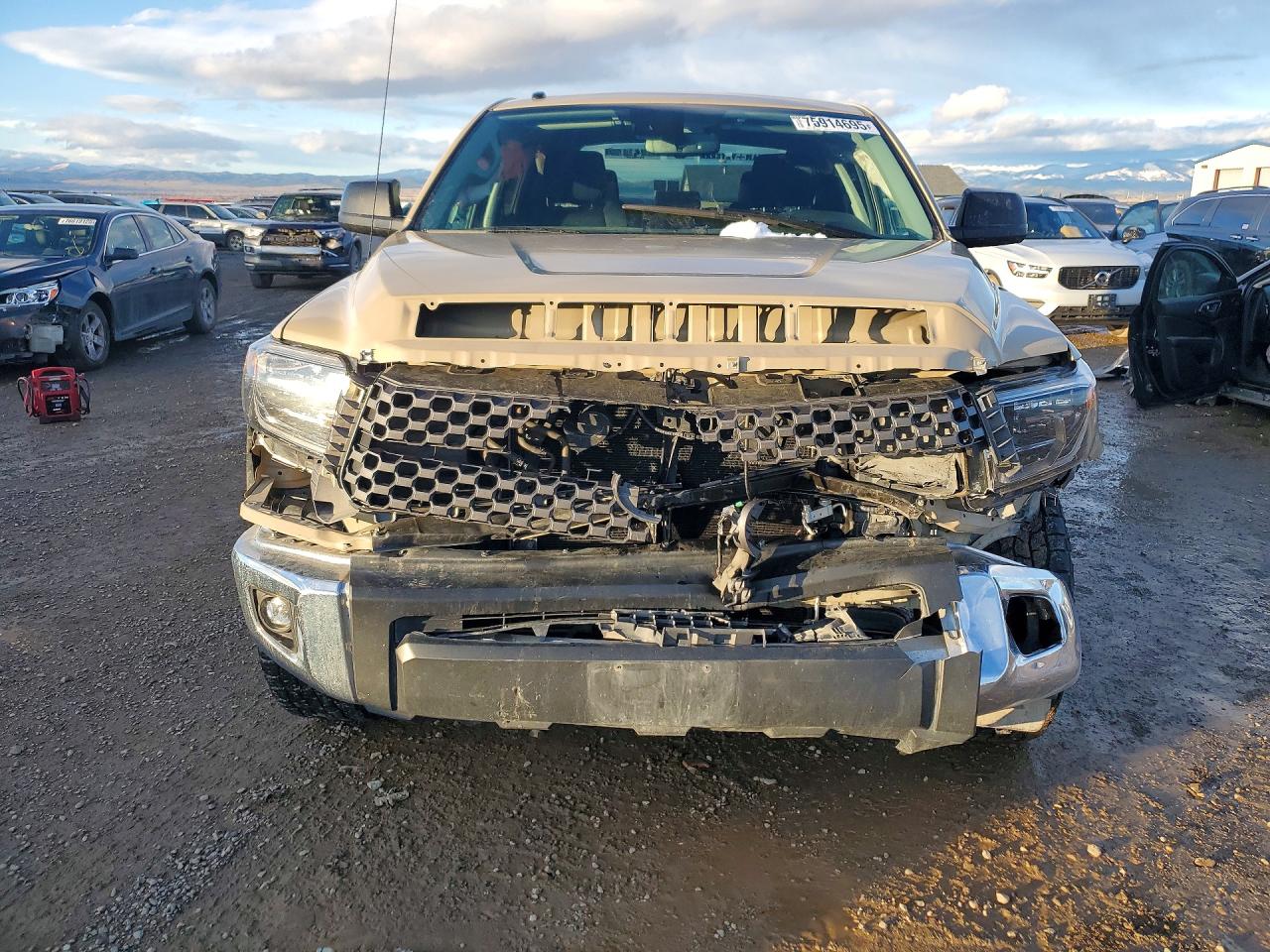 2018 TOYOTA TUNDRA CREWMAX SR5 photo 9
