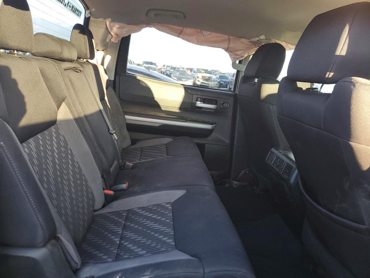 2018 TOYOTA TUNDRA CREWMAX SR5 photo 19