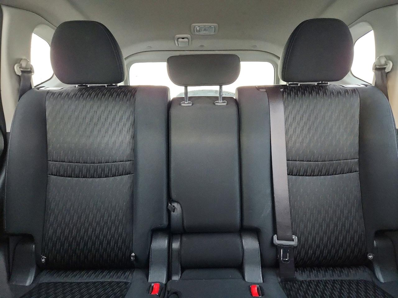 2018 NISSAN ROGUE SV photo 10