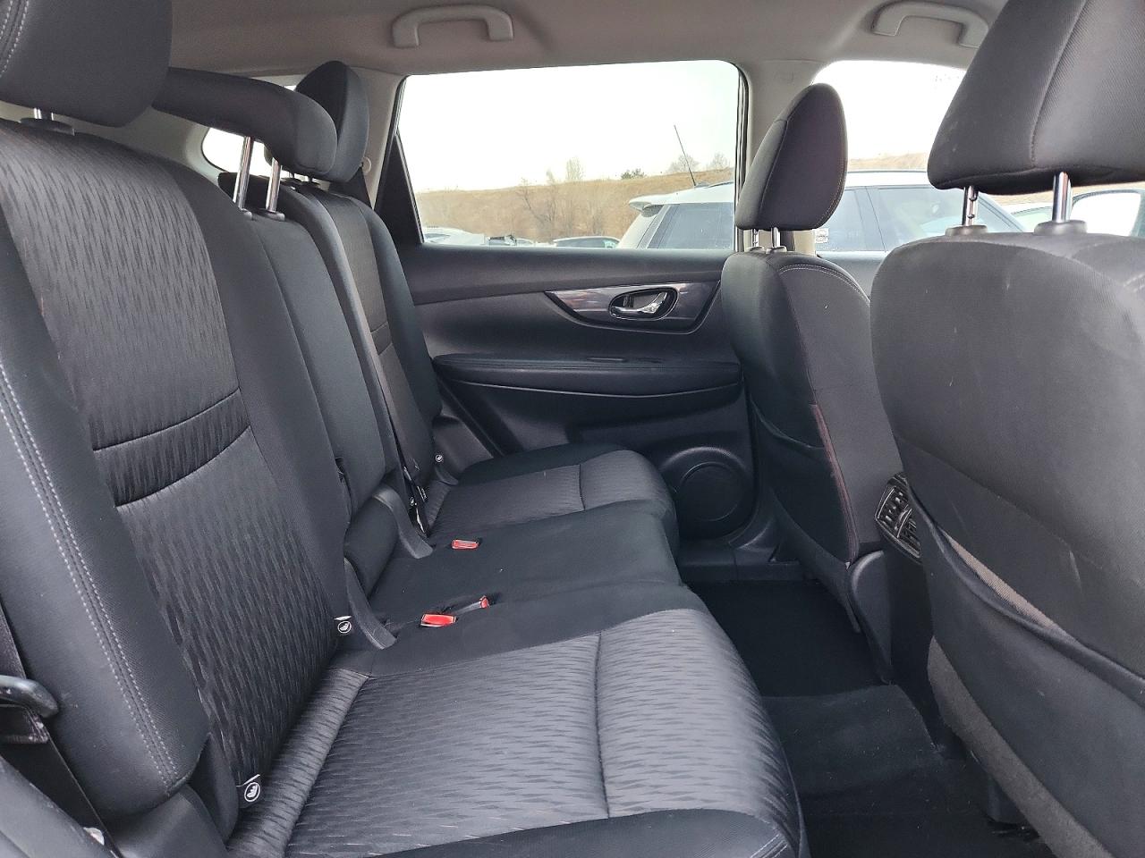 2018 NISSAN ROGUE SV photo 11
