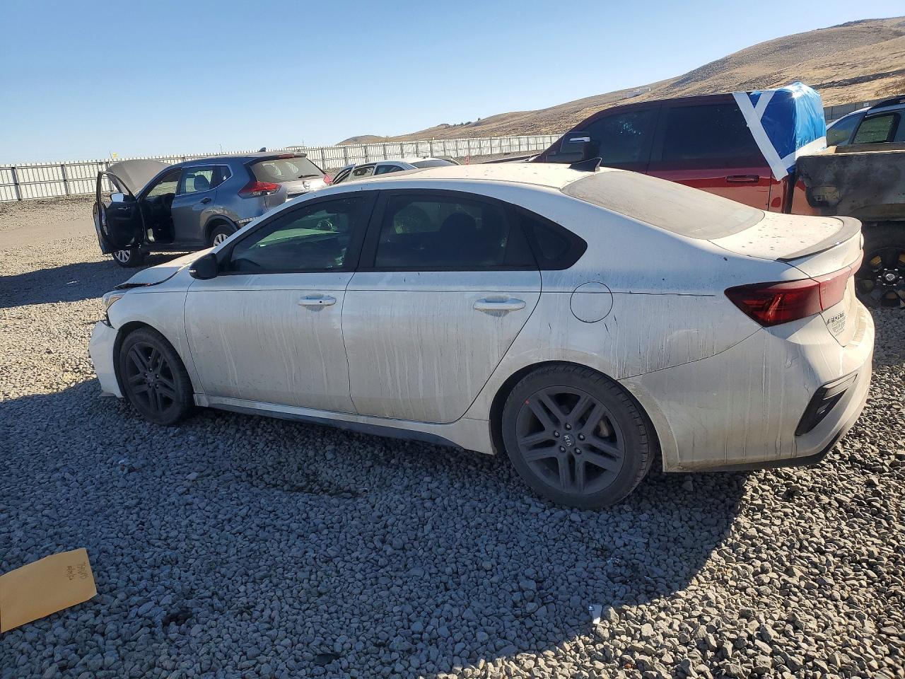 2020 KIA FORTE GT LINE photo 3