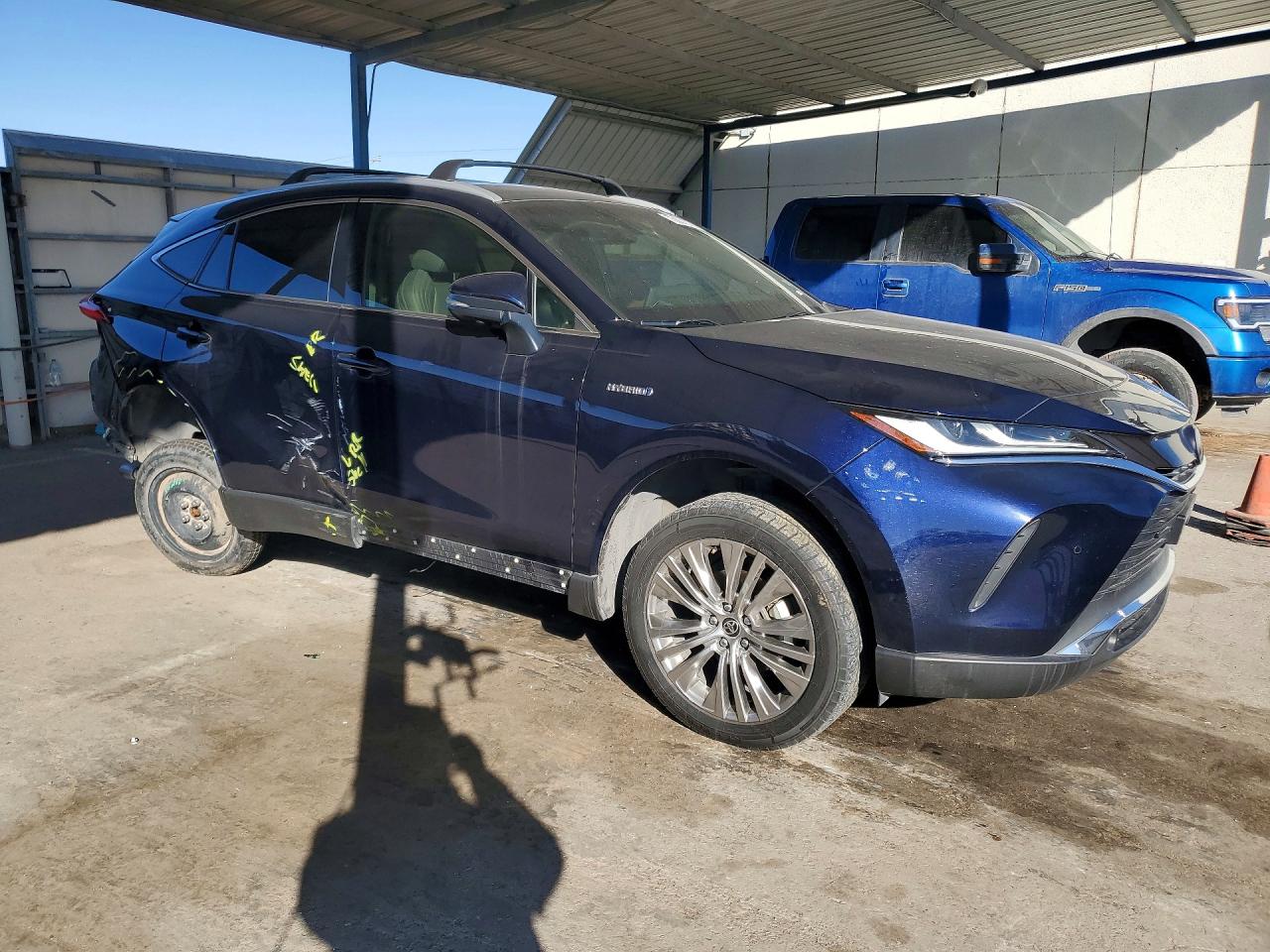 2021 TOYOTA VENZA LIMITED photo 4